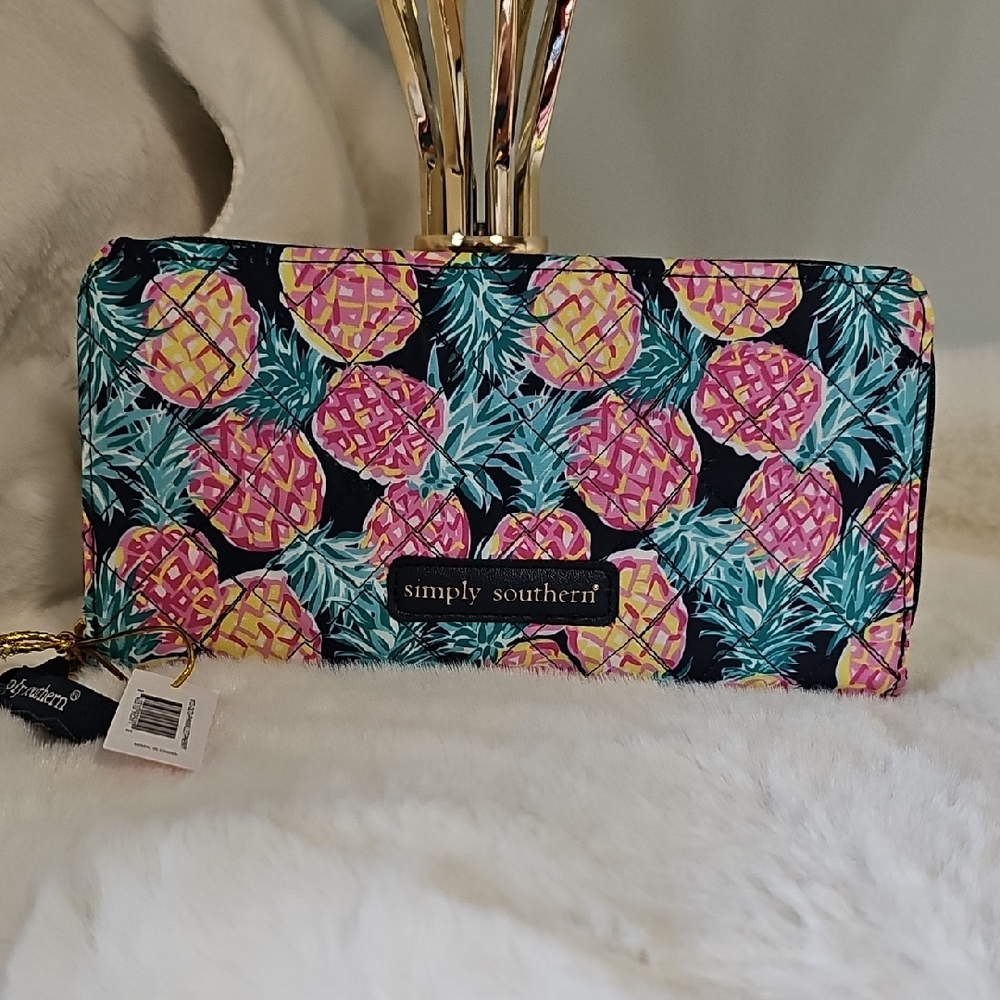 New! Simply Southern Pineapple Print Wallet - Black and Pink - Picture 2 of 8